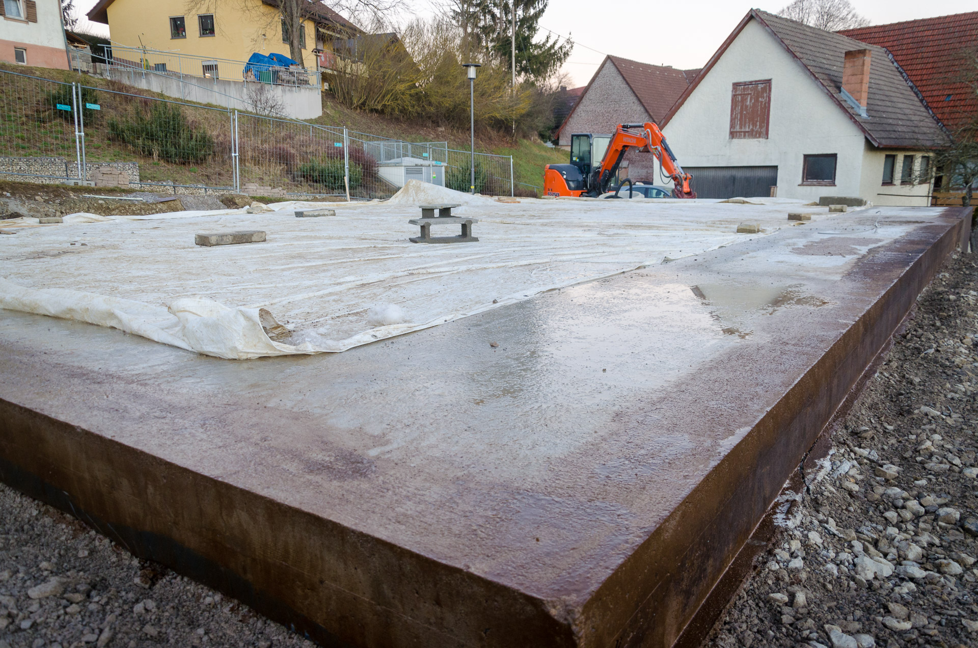 Mehr über den Artikel erfahren Grundstück 4 Tage vor Hausstellung